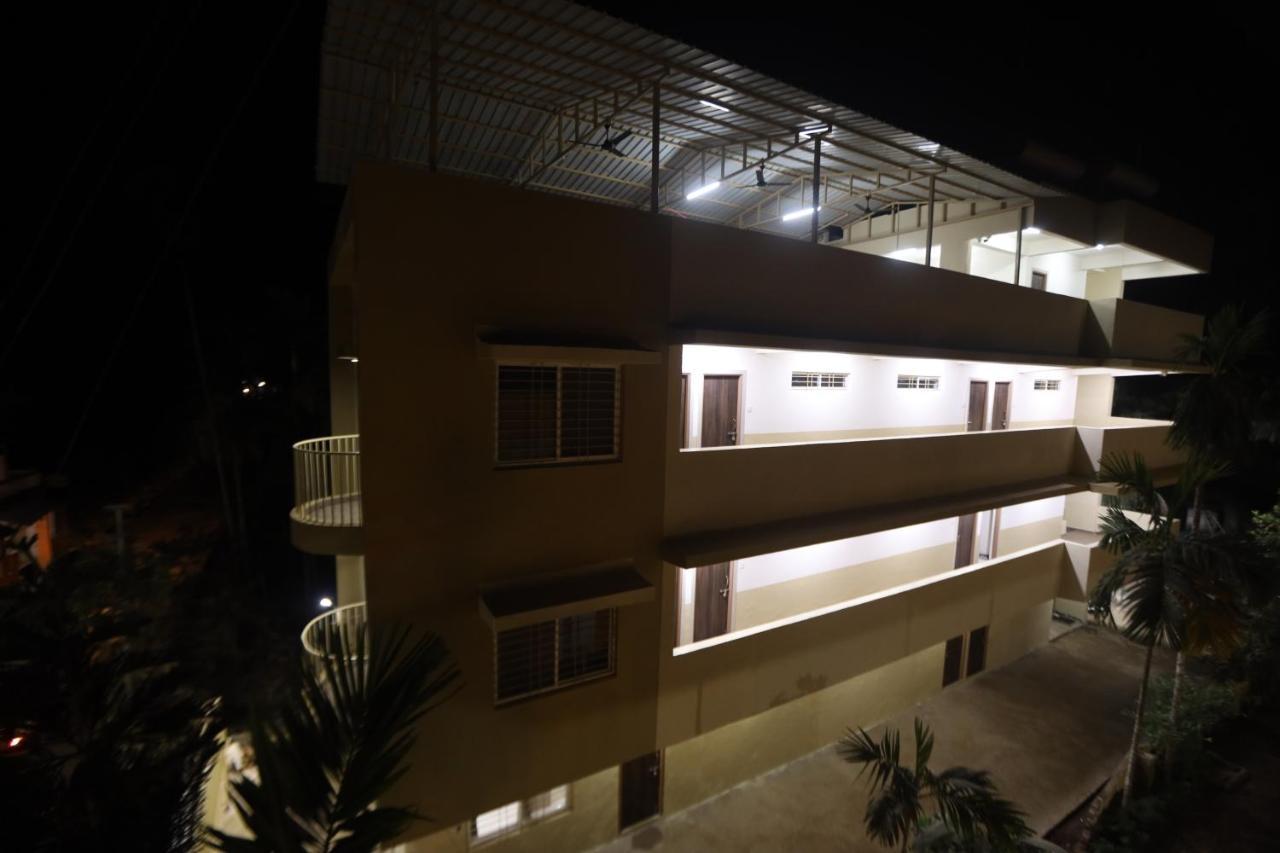Shree Swami Samarth Resort Diveāgar Exteriér fotografie