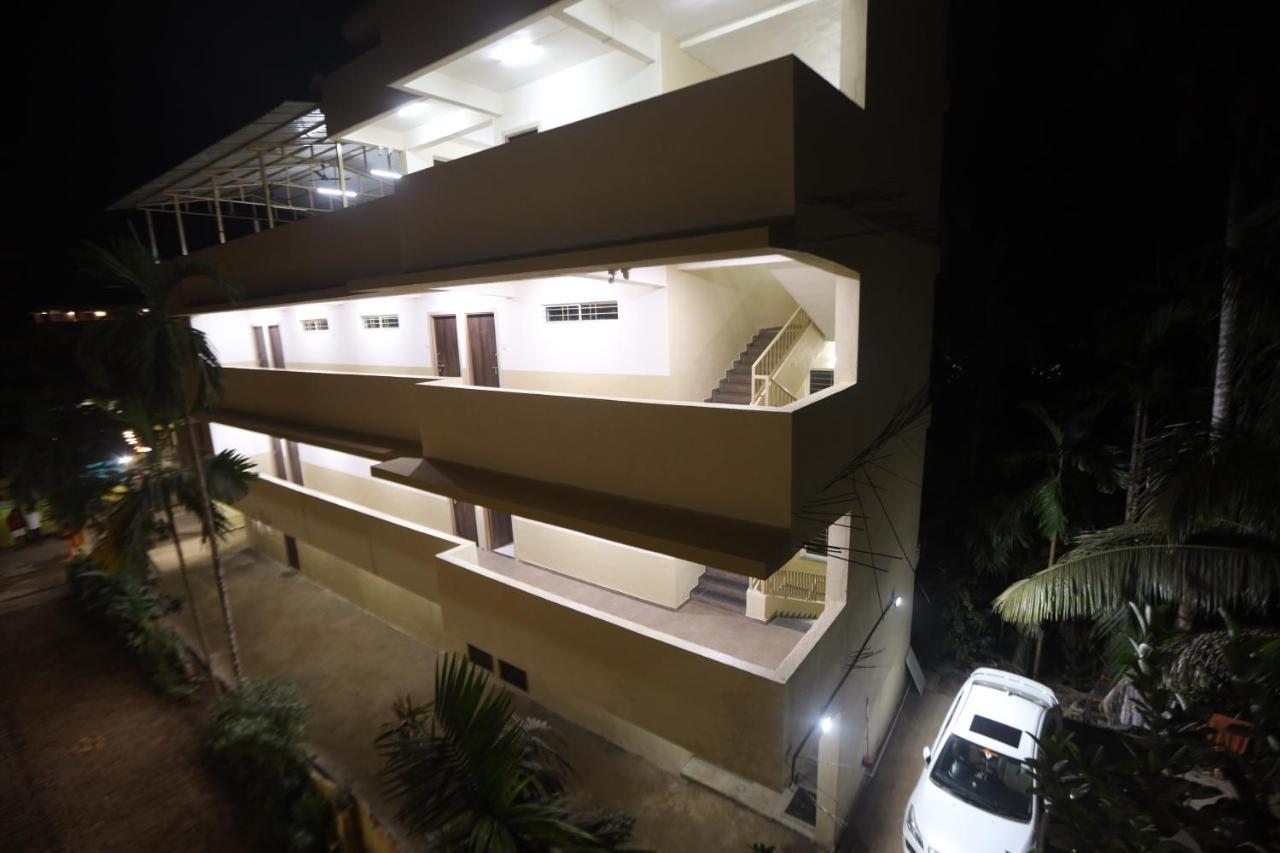 Shree Swami Samarth Resort Diveāgar Exteriér fotografie
